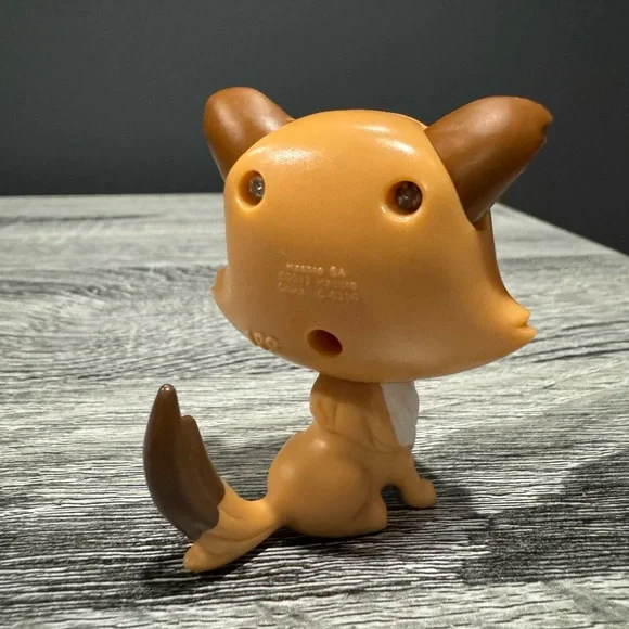 Littlest Pet Shop | #3358: Magic Motion Collie - Collectible Toy Figure - Picture 3 of 7